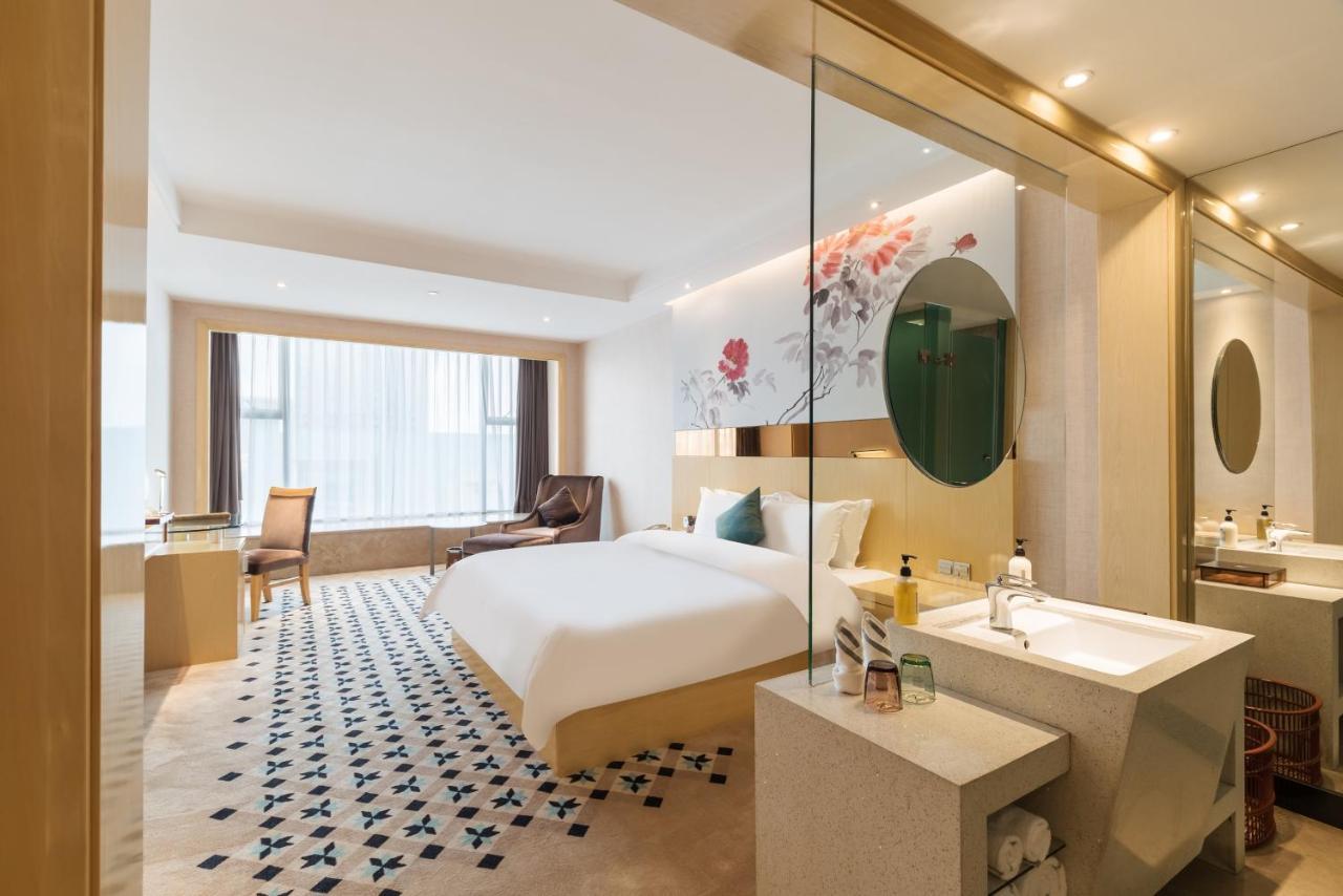 Paco Hotel Luogang Wanda Plaza Branch Guangzhou Bagian luar foto